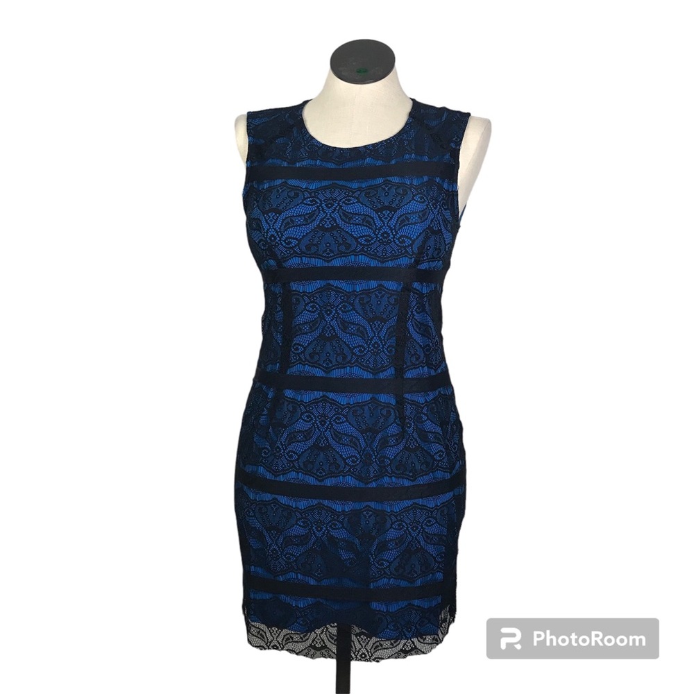 Carapace Women’s Sleeveless Sheath Lace Dress Sz L Color Blue/Black Round Neck